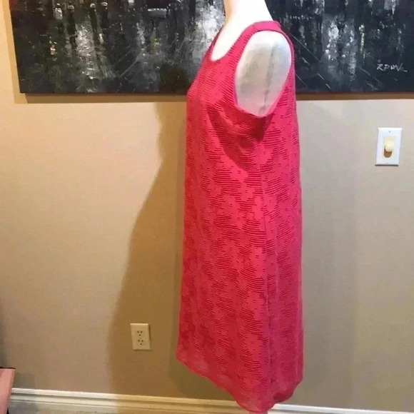Nine West Hot Pink Floral Eyelet Midi Sheath Dress Fully Lined Zipper Back-Sz 4 - Picture 3 of 9